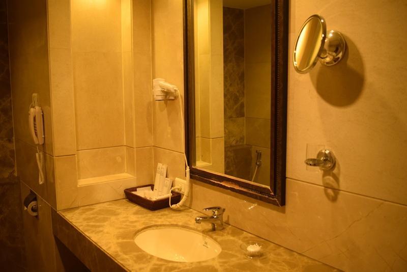 Centurion Inn Pune Luaran gambar